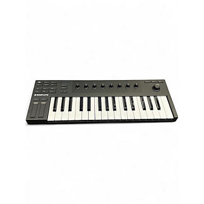 Used Native Instruments KOMPLETE KONTROL M32 Keyboard Workstation