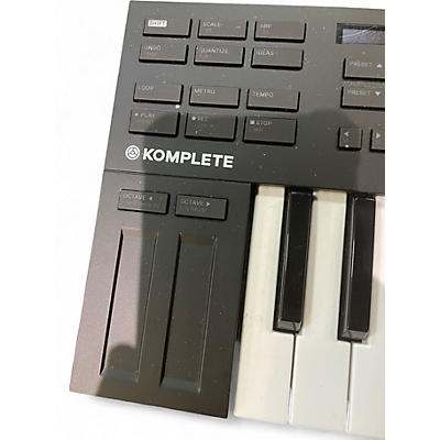 Used Native Instruments KOMPLETE M32 MIDI Controller