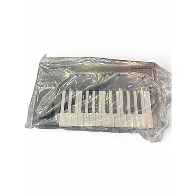 Used Native Instruments Komplete Kontrol A25 MIDI Controller