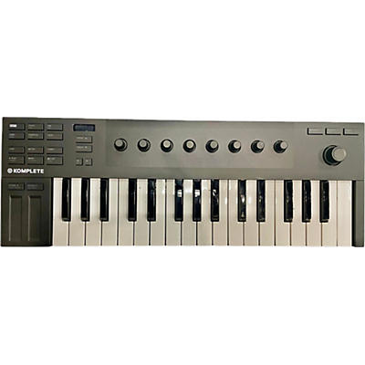 Native Instruments Used Native Instruments Komplete Kontrol M32 Keyboard Workstation