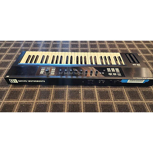 Native Instruments Used Native Instruments Komplete Kontrol S49 MIDI Controller