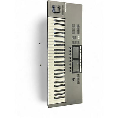 Used Native Instruments Komplete Kontrol S49 MIDI Controller
