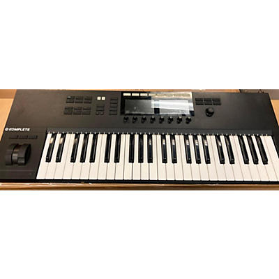 Native Instruments Used Native Instruments Komplete Kontrol S49 MK2 MIDI Controller