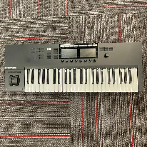 Native Instruments Used Native Instruments Komplete Kontrol S49 MK2 MIDI Controller