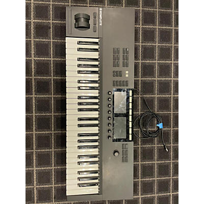 Native Instruments Used Native Instruments Komplete Kontrol S49 MK2 MIDI Controller