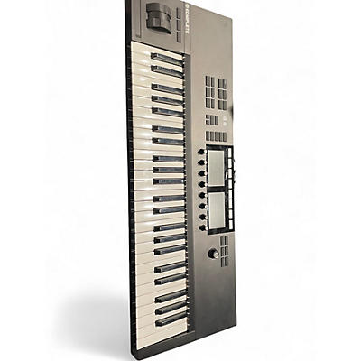 Used Native Instruments Komplete Kontrol S49 MK2 MIDI Controller