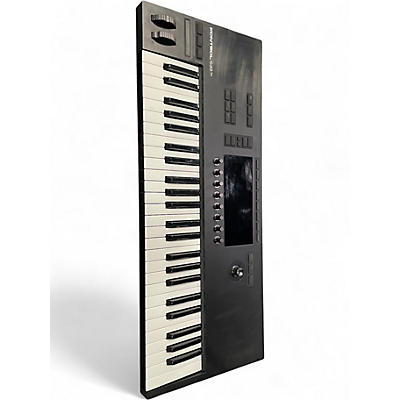 Used Native Instruments Komplete Kontrol S49 MK3 MIDI Controller