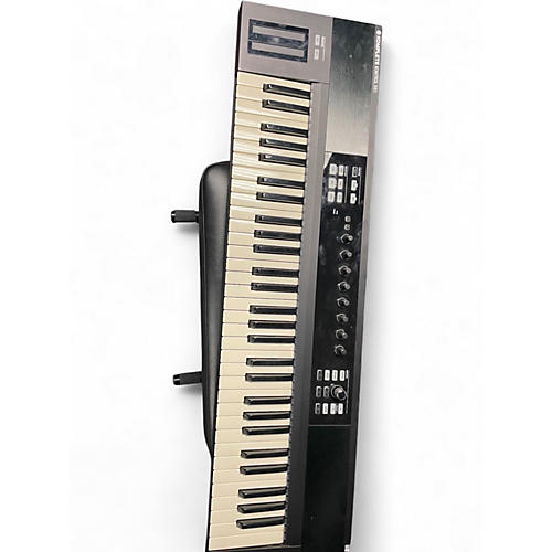 Used Native Instruments Komplete Kontrol S61 MIDI Controller