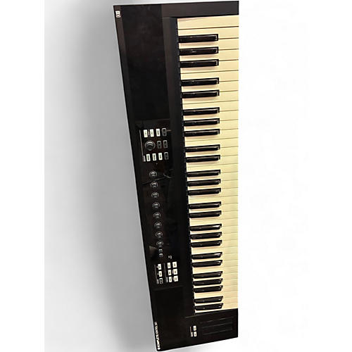 Used Native Instruments Komplete Kontrol S61 MIDI Controller