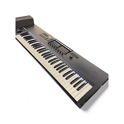 Used Native Instruments Komplete Kontrol S61 MIDI Controller