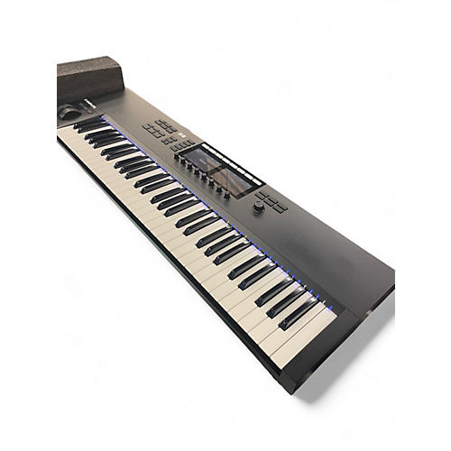 Used Native Instruments Komplete Kontrol S61 MIDI Controller