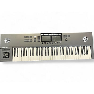 Native Instruments Used Native Instruments Komplete Kontrol S61 MK2 MIDI Controller