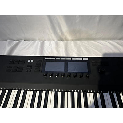 Native Instruments Used Native Instruments Komplete Kontrol S88 MK2 MIDI Controller