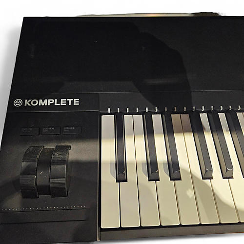 Native Instruments Used Native Instruments Komplete Kontrol S88 MK2 MIDI Controller