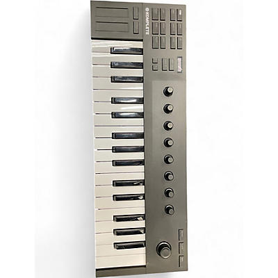 Used Native Instruments M32 MIDI Controller