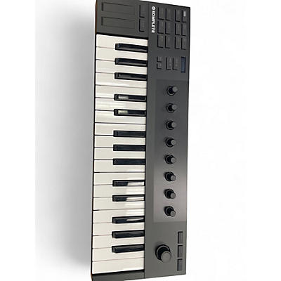 Used Native Instruments komplete kontrol m32 MIDI Controller