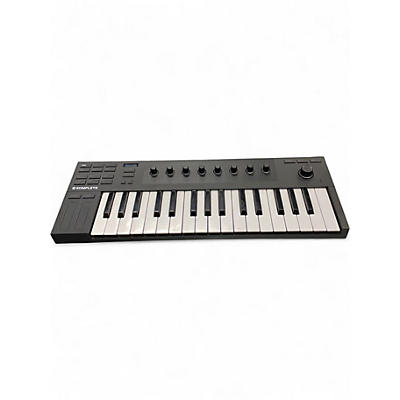 Used Native Instruments komplete kontrol m32 MIDI Controller