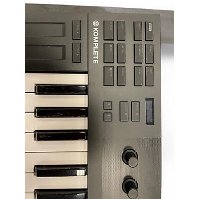 Used Native Instruments komplete m32 MIDI Controller
