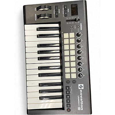 Used Novation LAUNCHKEY 25 MIDI Controller