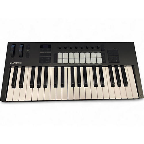 Used Novation LAUNCHKEY 37 Keyboard Workstation