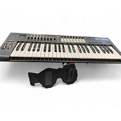 Used Novation LAUNCHKEY 49MK2 MIDI Controller