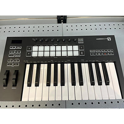 Novation Used Novation Launchkey 25 Key MIDI Controller