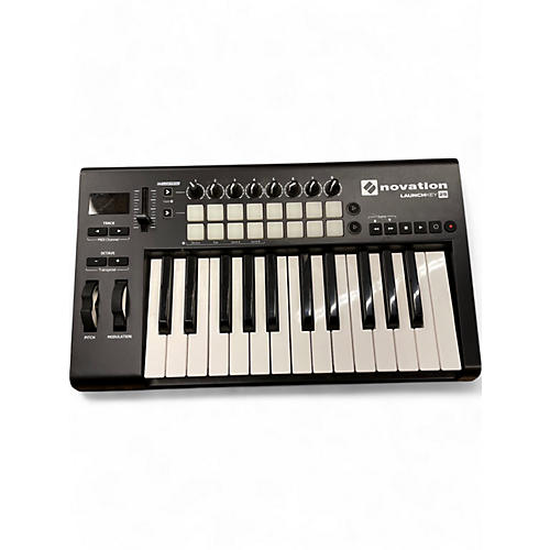 Novation Used Novation Launchkey 25 Key MIDI Controller