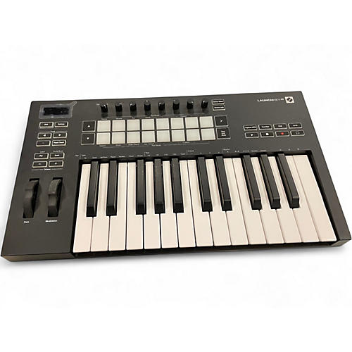 Used Novation Launchkey 25 Key MIDI Controller
