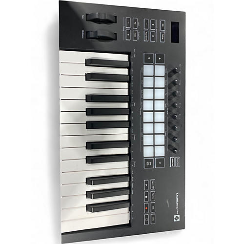 Used Novation Launchkey 25 Key MIDI Controller