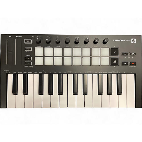 Used Novation Launchkey 25 Key MIDI Controller