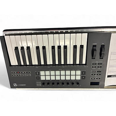 Used Novation Launchkey 25 Key MIDI Controller