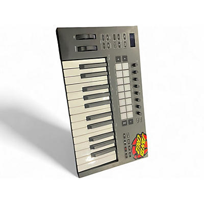 Used Novation Launchkey 25 Key MIDI Controller