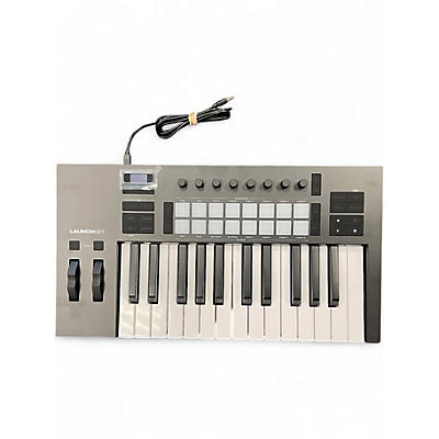 Used Novation Launchkey Mini 25 MK4 MIDI Controller
