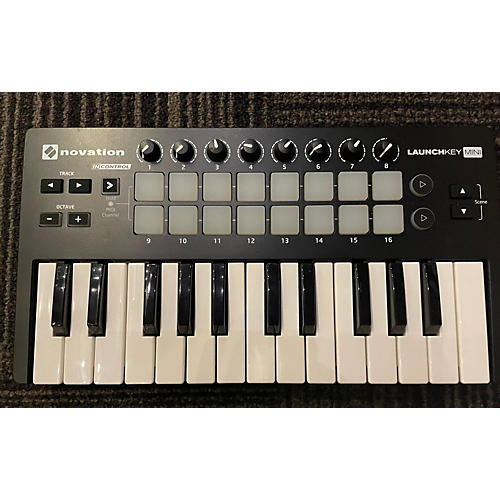 Novation Used Novation Launchkey Mini MIDI Controller