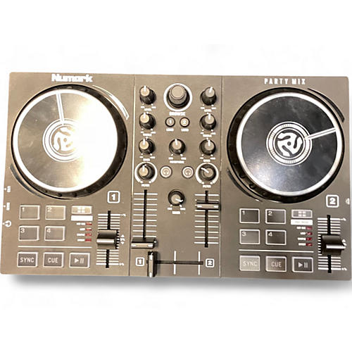 Used Numark party mix DJ Controller