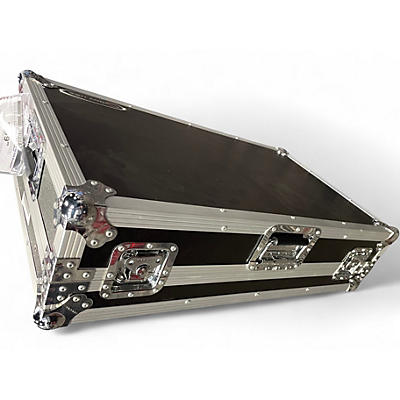 Used Odyssey FZGSRREV7W Glide Flight Case with Wheels and Shelf