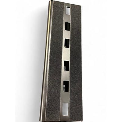 Used On-Stage GPB2000 Pedal Board