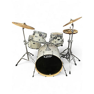 Used PDP by DW 5 Piece CX PACIFIC WITH CYMBALS AND HARDWARE WHITE Drum Kit