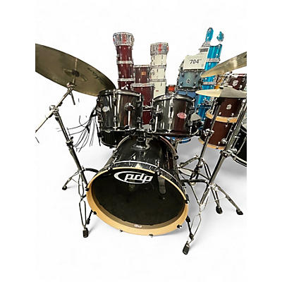 Used PDP by DW 5 Piece MAINSTAGE bLACK  Drum Kit