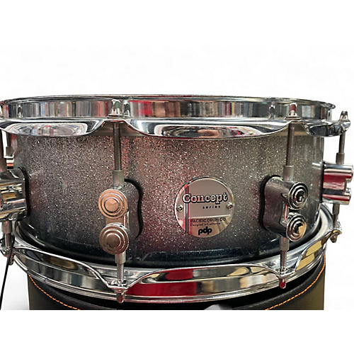 Used PDP by DW 5X14 Concept Series Snare black to white Drum black to white 8