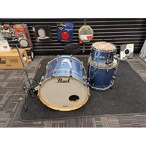 Pearl Used Pearl 3 piece Masters 3 Pc Sky Blue Drum Kit Sky Blue