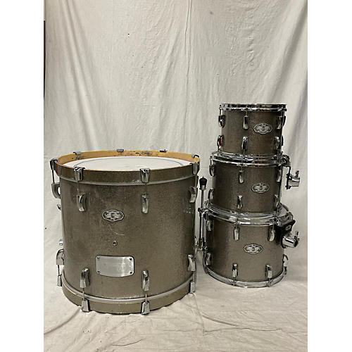 Pearl Used Pearl 4 piece Vision Silver Sparkle Drum Kit Silver Sparkle