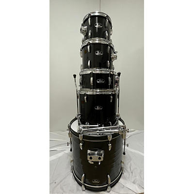 Pearl Used Pearl 5 piece Roadshow Black Drum Kit