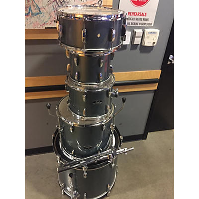 Pearl Used Pearl 5 piece Roadshow Charcoal Metallic Drum Kit