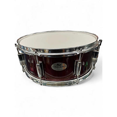 Used Pearl 5X14 Forum Series Snare Candy Apple Red Drum