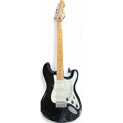 Used Peavey Predator Plus Black and White Solid Body Electric Guitar