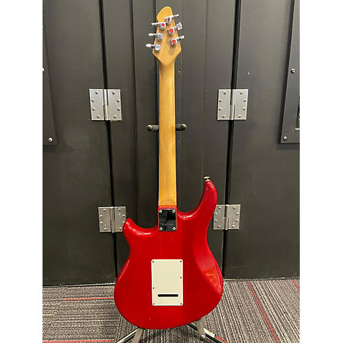 Peavey Used Peavey Predator Plus Crimson Red Trans Solid Body Electric Guitar Crimson Red Trans