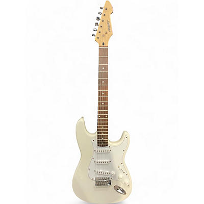 Used Peavey Raptor Classic White Solid Body Electric Guitar