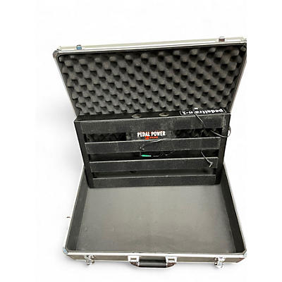Used Pedaltrain CLASSIC W/PED POWER  Pedal Board