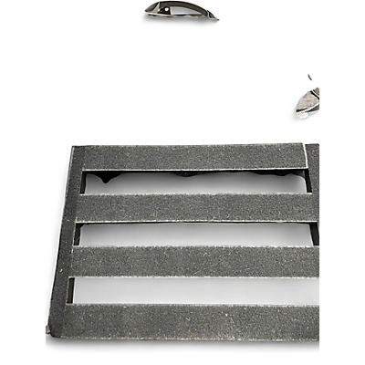 Used Pedaltrain Classic 2 Pedal Board